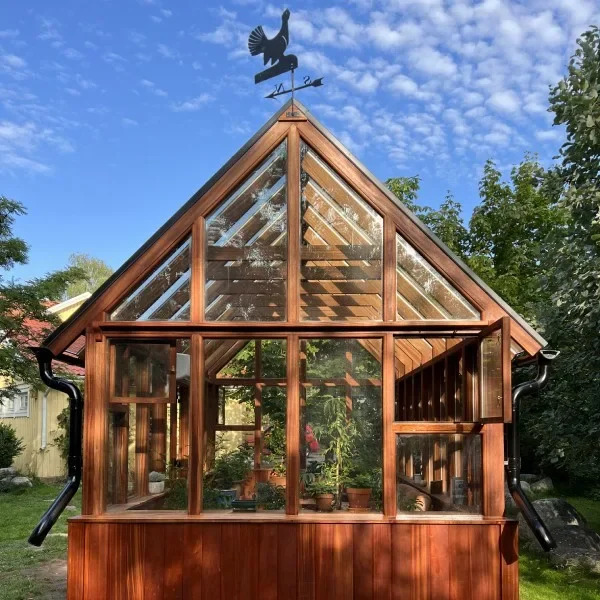 Skräddarsydd köksförvaring i trä